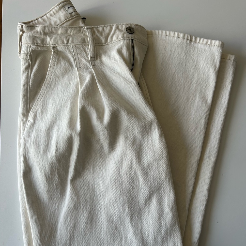 Abercrombie white jeans